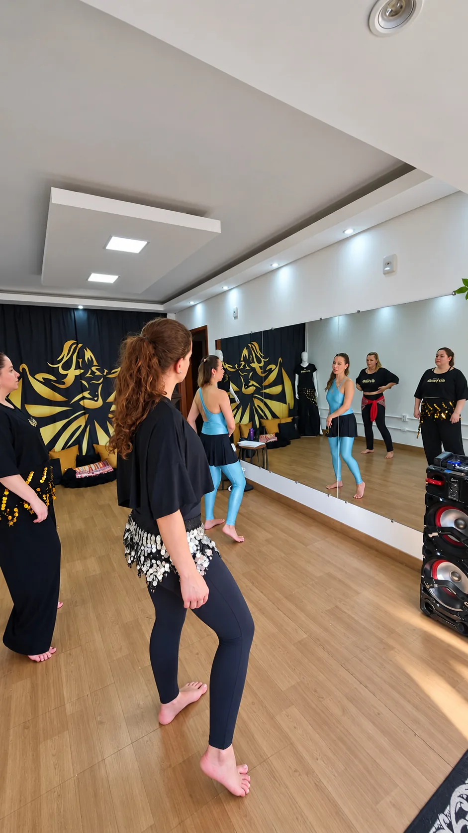 Aula da formação em frente ao espelho